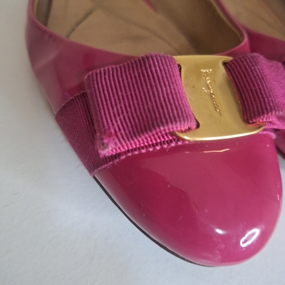 Salvatore Ferragamo Varina flats pink patent leather ballet flats SZ 7.5 - Picture 7 of 16